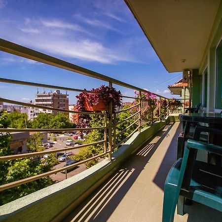 Guest House ,, Ekaterina" เนเซบาร์ ภายนอก รูปภาพ