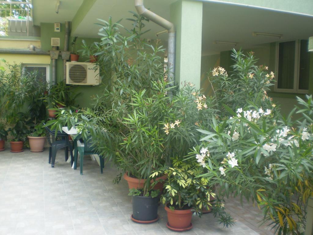 Guest House ,, Ekaterina" เนเซบาร์ ภายนอก รูปภาพ