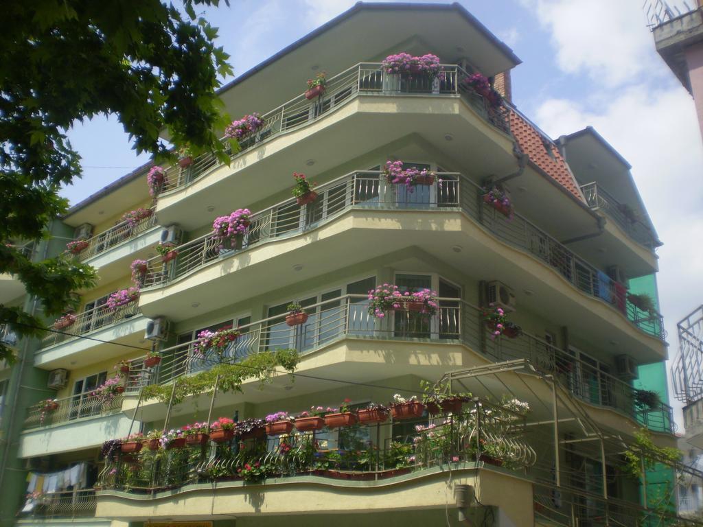 Guest House ,, Ekaterina" เนเซบาร์ ภายนอก รูปภาพ